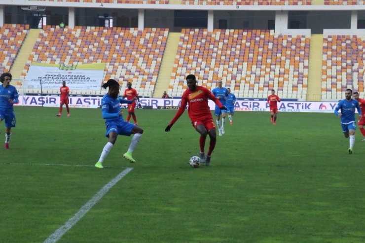 Süper Lig: Yeni Malatyaspor: 0 - BB Erzurumspor: 1 (İlk yarı)