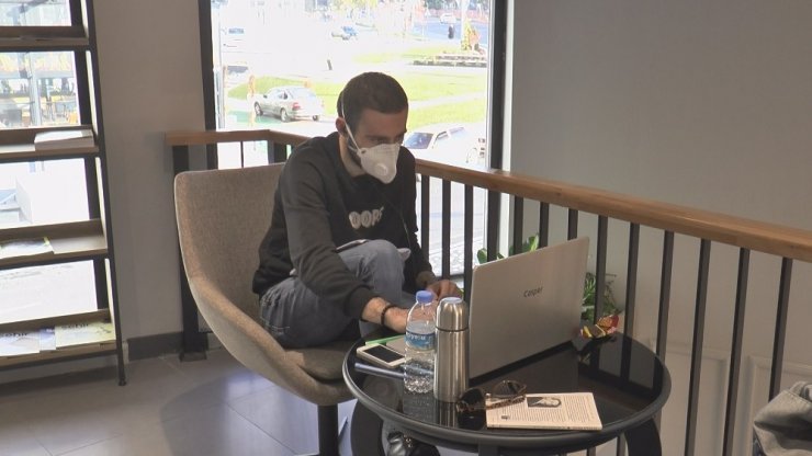 7/24 Kütüphane kısıtlamalarda da yoğun ilgi görüyor