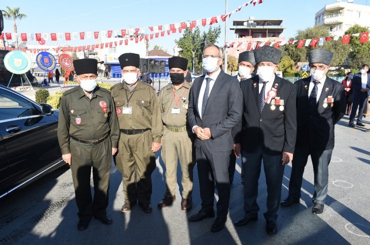 Tarsus’un Kurtuluş Günü sade bir törenle kutlandı