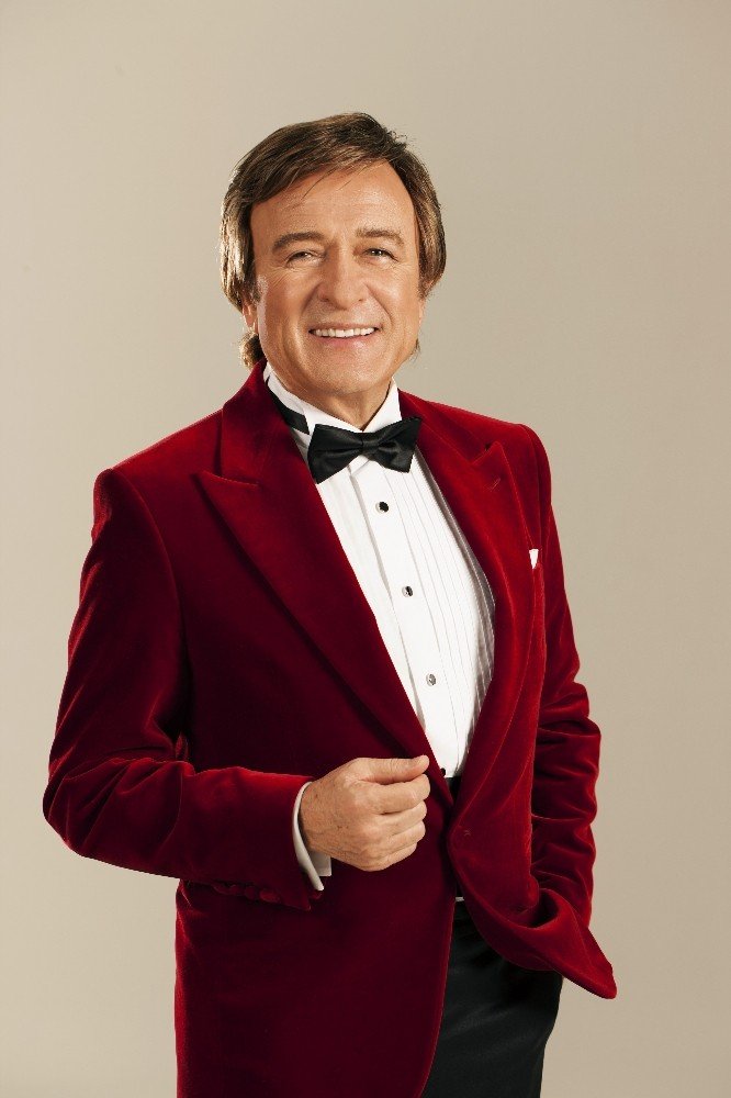 Türk sanat dünyasının önemli ismi Erol Evgin'den online müzik ziyafeti geliyor