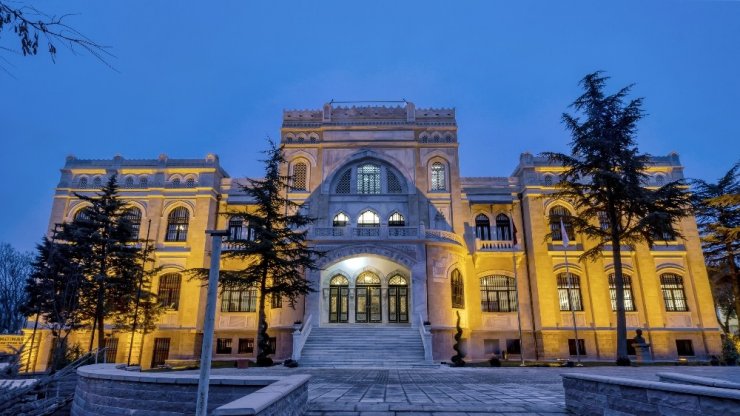 Cumhuriyetin ilk kültür ve sanat merkezi, “Ankara Devlet Resim ve Heykel Müzesi” olarak ziyaretçileriyle yeniden buluşuyor