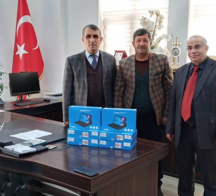 TATSO’dan öğrencilere tablet desteği