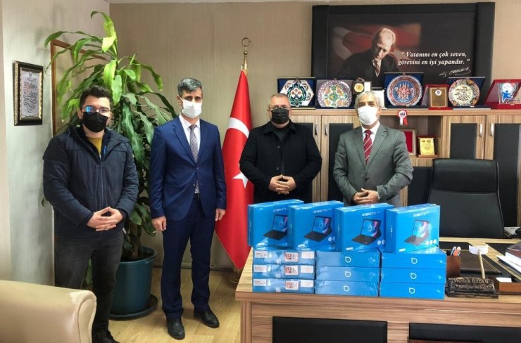 TATSO’dan öğrencilere tablet desteği