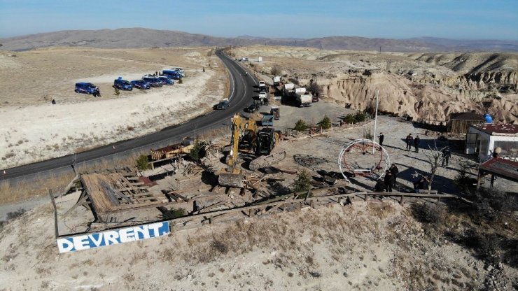 Kapadokya’da kaçak yapıların yıkımı devam ediyor
