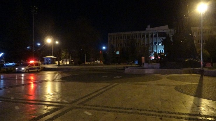 Uşak’ta sokaklar sessiz kaldı