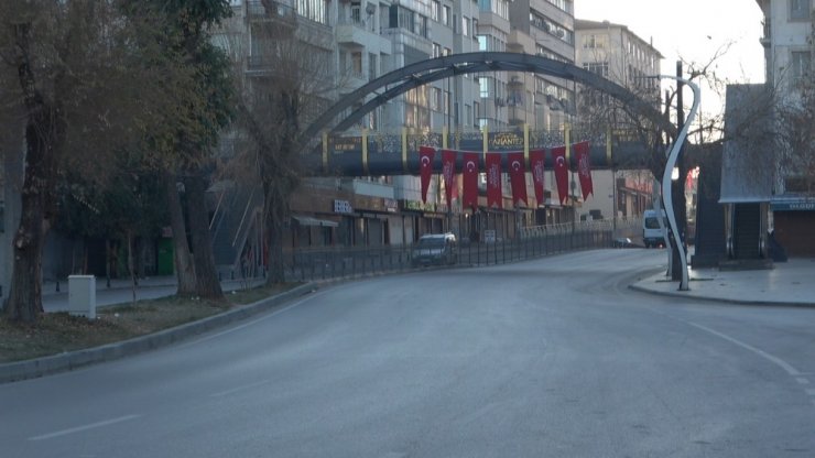Gaziantep’te kısıtlamada sessizlik hakim