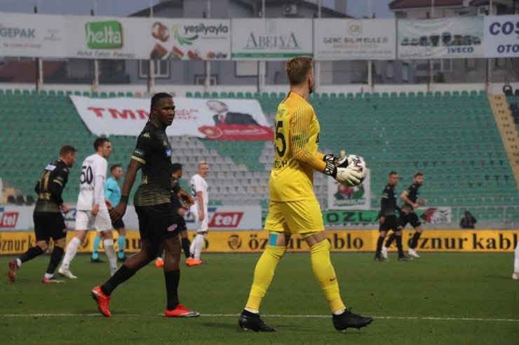 Yalçın Koşukavak: “Mağlup olabiliriz ama Denizlispor yenilmez”