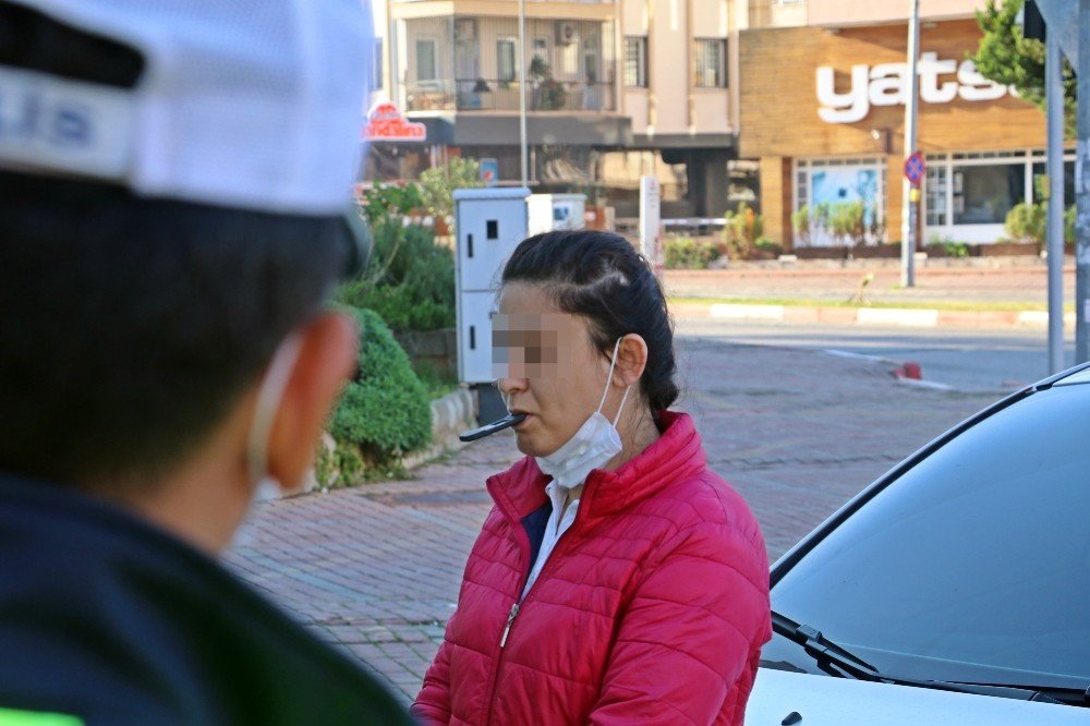 Konyaaltı'nda ters yönde giden sürücü cezadan kaçamadı