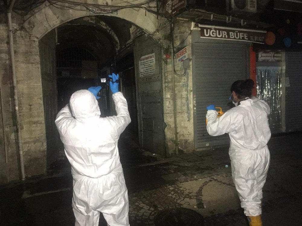 Tahtakale'de bir handa yangın çıktı! 71 yaşındaki bekçi hayatını kaybetti