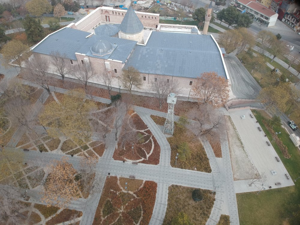 Konya Alaaddin Tepesindeki Anadolu Selçuklu sultanlarının sandukaları restore ediliyor