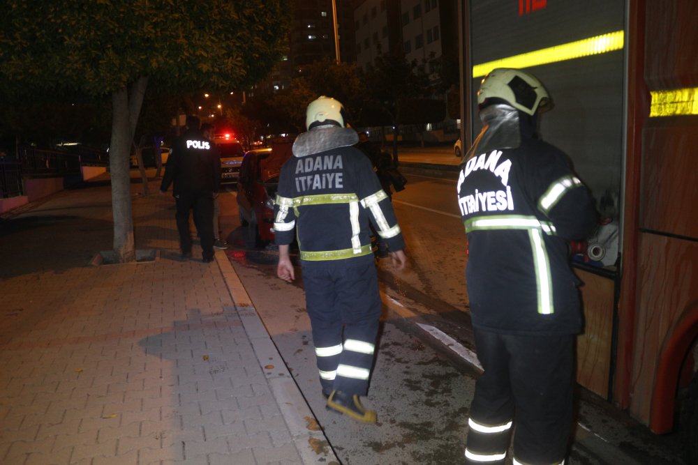 Seyir halindeki araç alev aldı