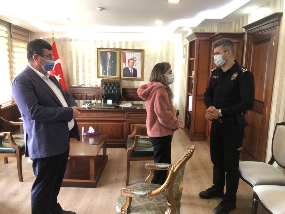 Rehin alınan hemşireyi kurtaran kahraman emniyet müdürüne teşekkür