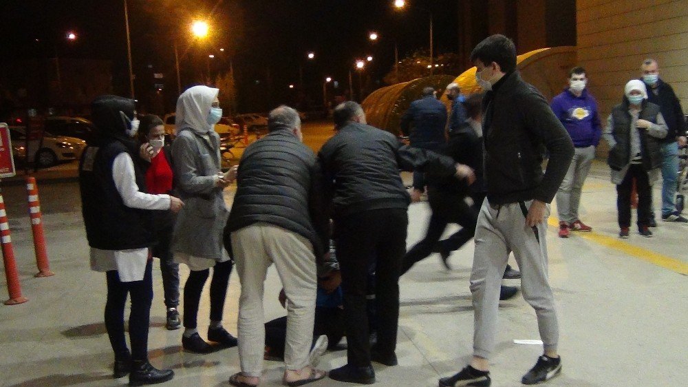 Tekstil fabrikasında zehirlenen 20 işçi hastanelik oldu