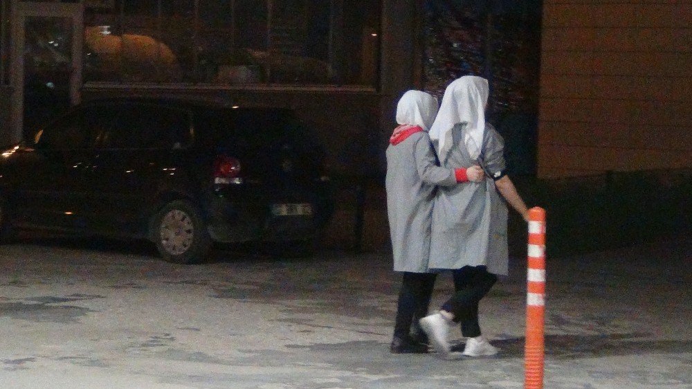 Tekstil fabrikasında zehirlenen 20 işçi hastanelik oldu