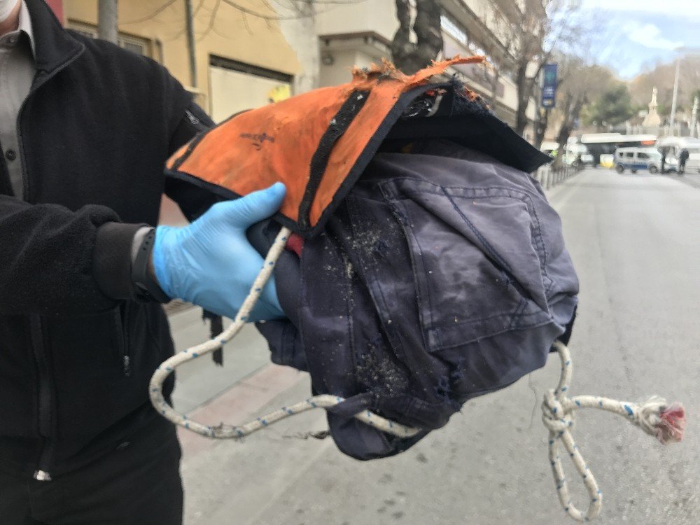 Konya’da şehir merkezini karıştıran olay! Bomba imha uzmanı geldi