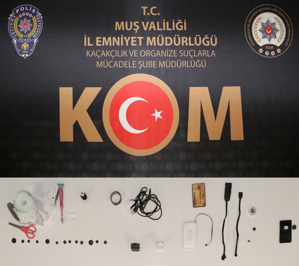Ehliyet sınavında sahtekarlık yapmak isteyen şahıslar yakayı ele verdi