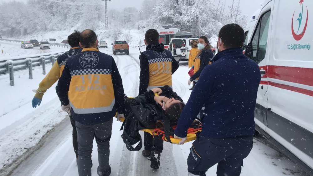 Zonguldak'ta devrilen yolcu otobüsünde korku dolu anlar