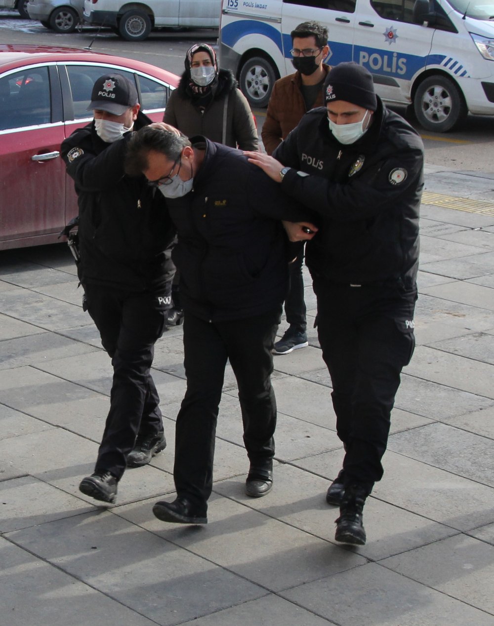 Van'dan getirip Konya'da sattılar! 'Traktör kiralama' bahanesiyle dolandırıcılık Ankara polisine takıldı