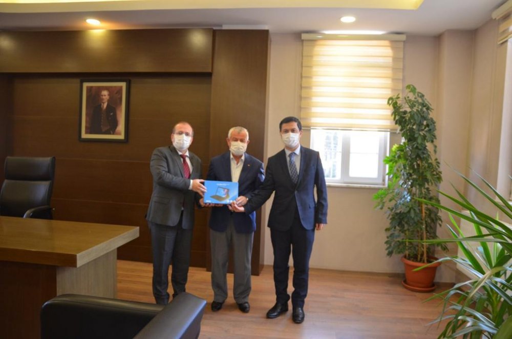 Ilgın'da uzaktan eğitime destek için tablet bağışı