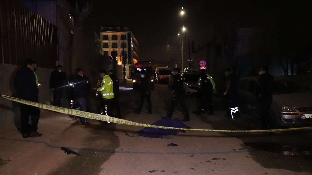Paket servisinden dönen kuryeyi aracının altında sürükleyen sürücü adliyeye sevk edildi