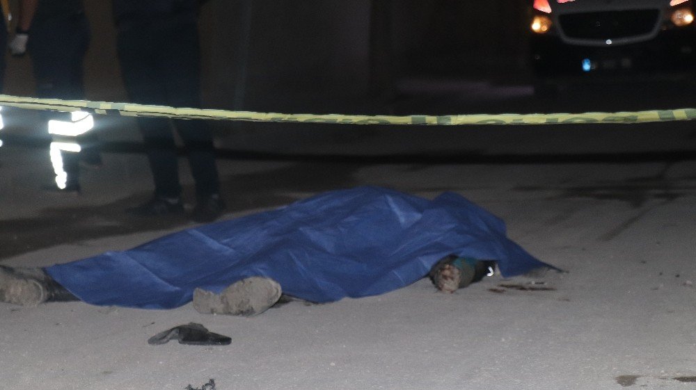 Paket servisinden dönen kuryeyi aracının altında sürükleyen sürücü adliyeye sevk edildi