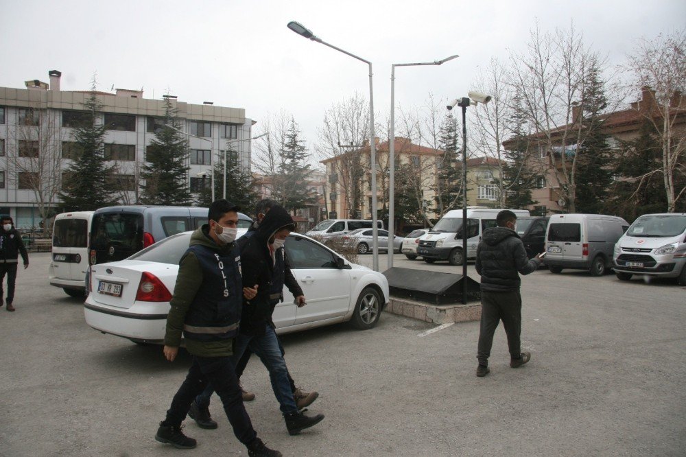 Afyon'daki 'acılı' çiğ köfteci saldırganları adliyede