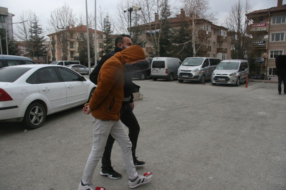 Afyon'daki 'acılı' çiğ köfteci saldırganları adliyede