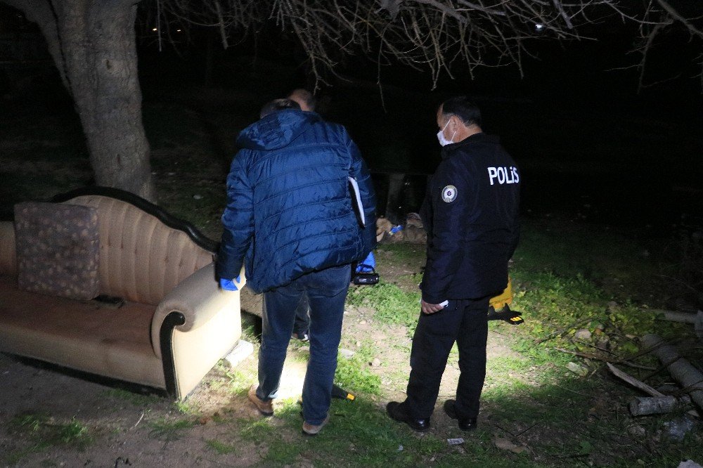 Adana'da silahlı kavga! Husumetlisini vurmak isterken karısını vurdu