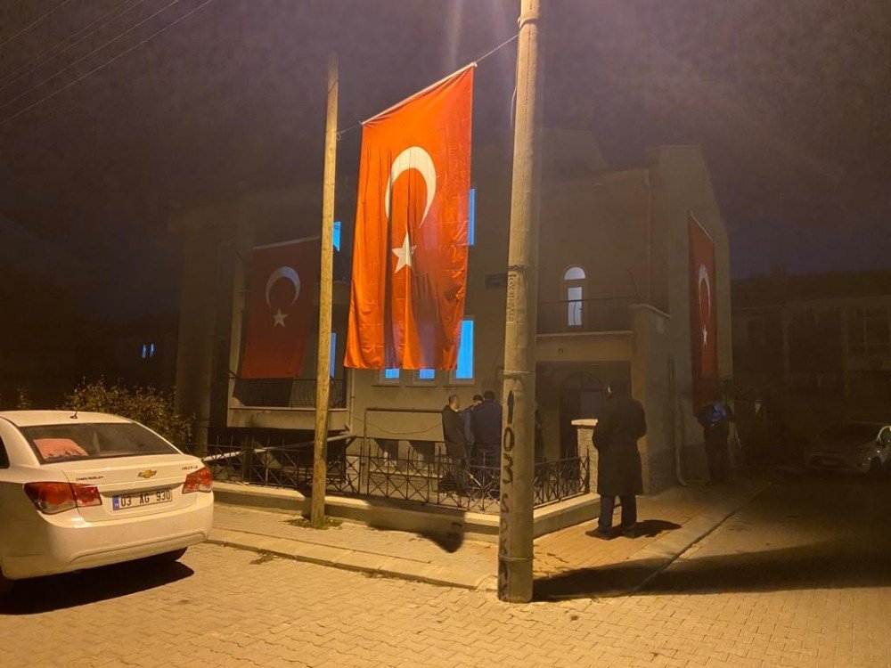 Şehidin Afyonkarahisar’daki baba evine ateş düştü! 3 aylık bebeği babasız kaldı