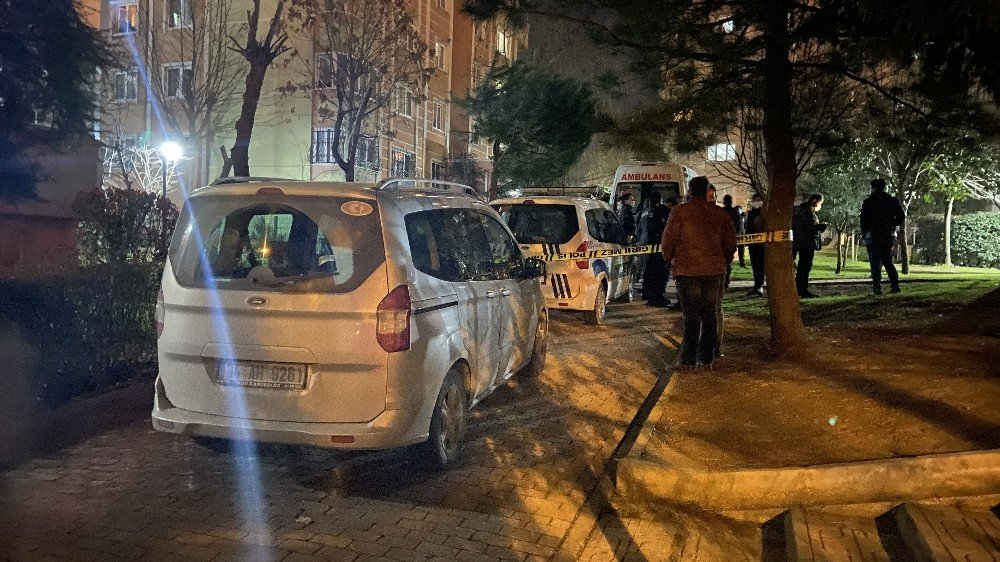 Emekli subay borcu yüzünden kavga ettiği eşini öldürdü