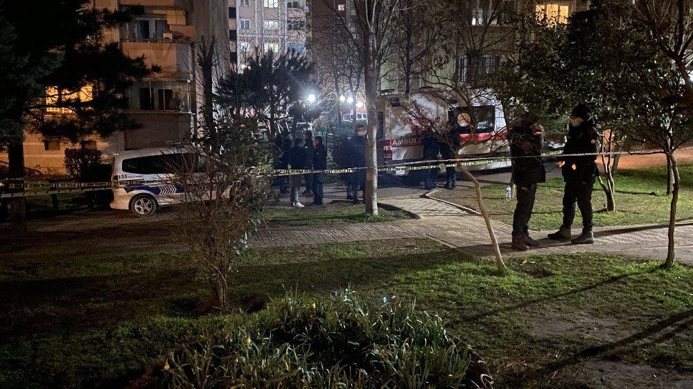 Emekli subay borcu yüzünden kavga ettiği eşini öldürdü