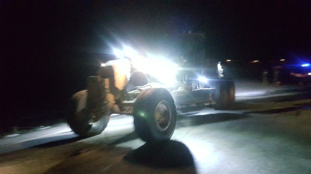 Tatvan'daki helikopterin enkaz kaldırma çalışmaları tamamlandı