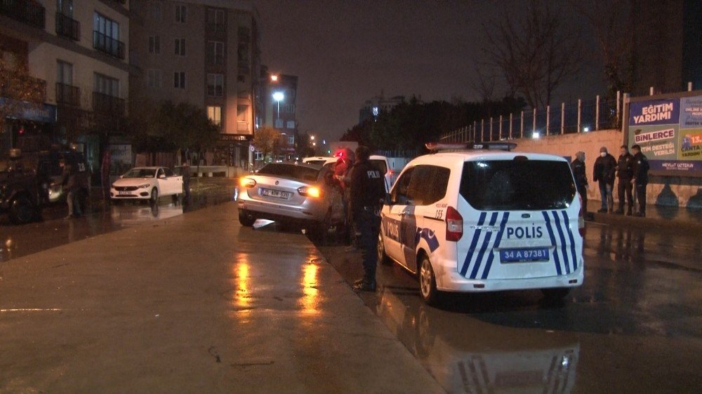 İstanbul'da hareketli dakikalar! Uzun namlulu silahlar ile kurşun yağmuruna tuttular