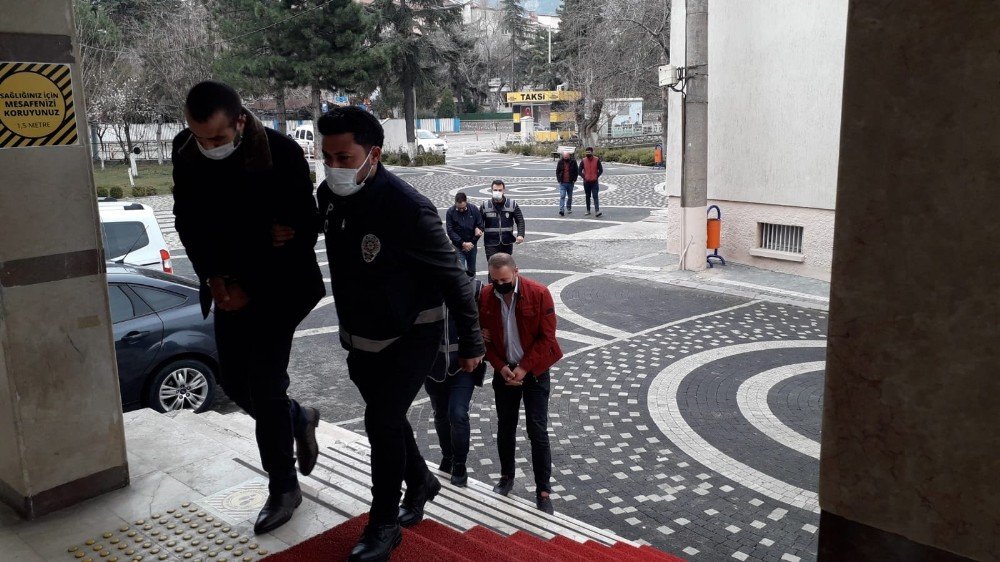 Konya'da zehir tacirleri öyle bir şey yaptı ki! Bulan polisler birbirini alkışladı