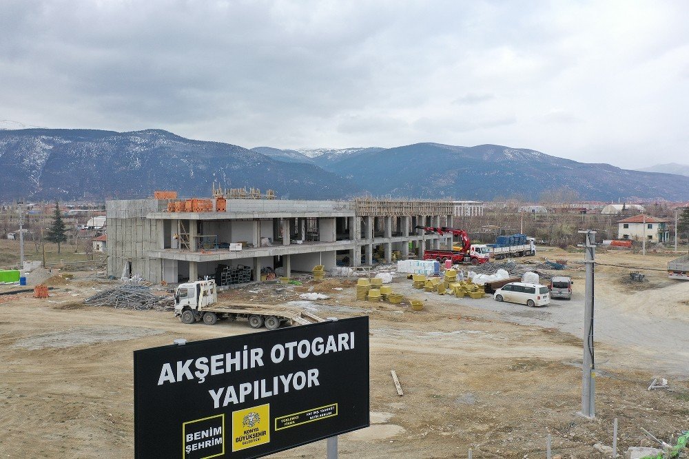 Akşehir'in yeni Otogarı hızla yükseliyor