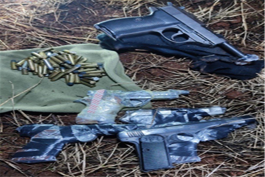 Hudut kartalları kaçağa geçit vermiyor! Kaçak silah patlayıcı sigara ve uyuşturucu yakalandı