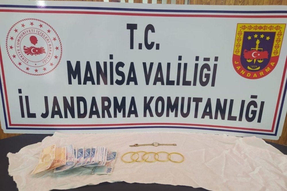 Bilezikleri çalınan adam büyük şok yaşadı! Hırsız kardeşi çıktı