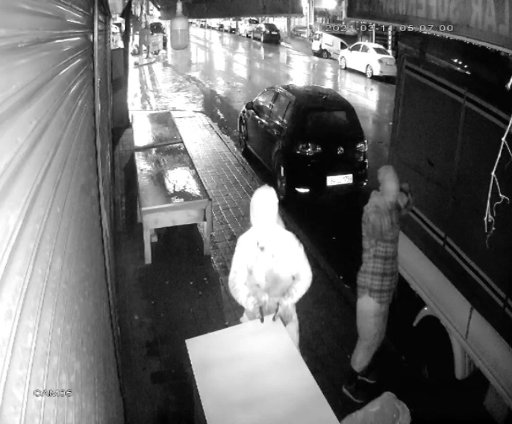 Hırsızlardan 'İllallah' diyen esnaf artık polise bile gitmiyor!