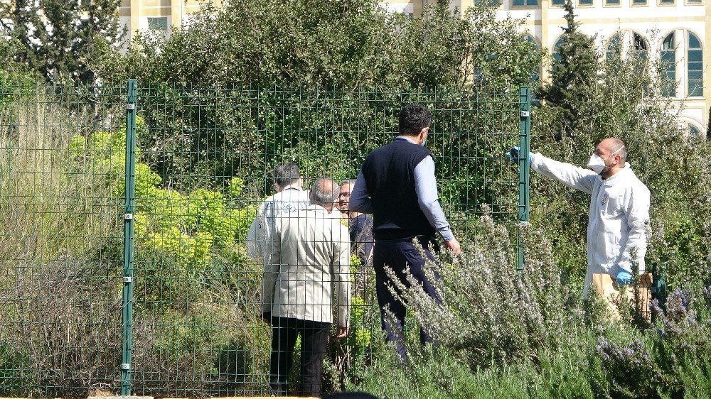 Hastanesi yerleşkesinde bulunan cesedin kimliği tespit edildi