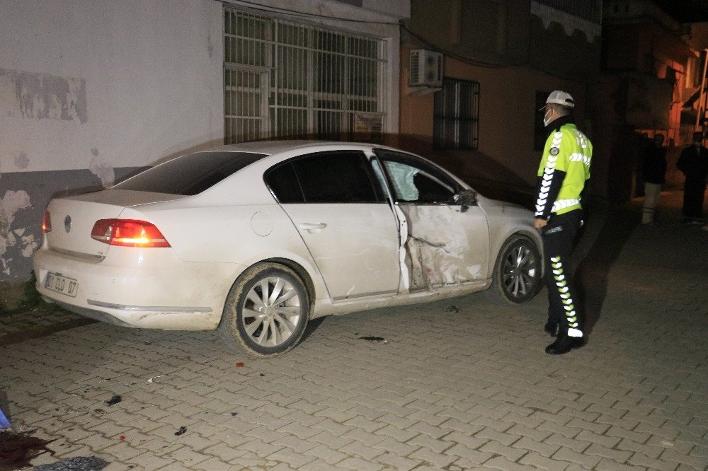 Otomobil motosikletle çarpıştı! 1 ölü 1 ağır yaralı