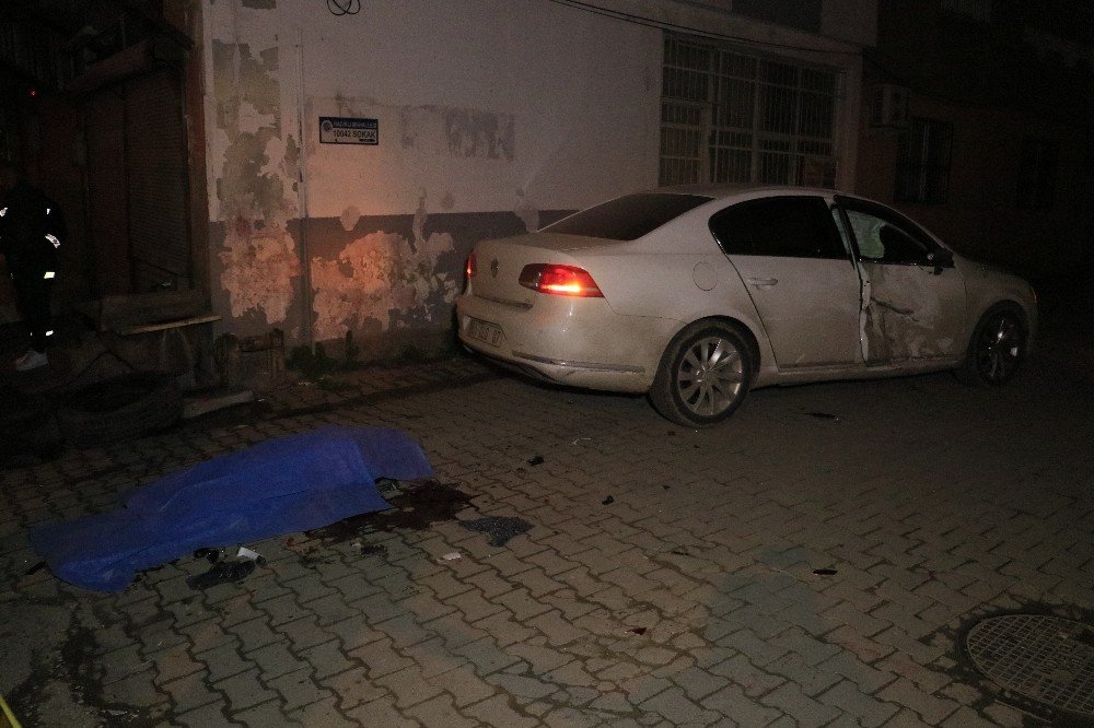 Otomobil motosikletle çarpıştı! 1 ölü 1 ağır yaralı