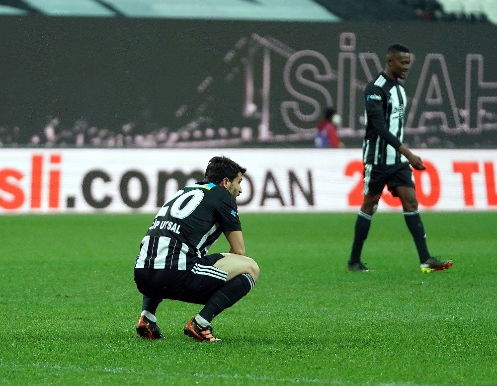 Beşiktaş - Fenerbahçe derbisi beraberlikle tamamlandı