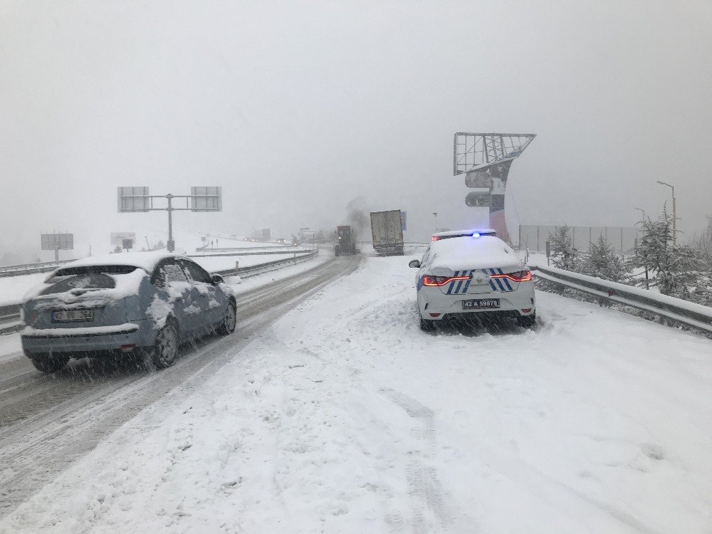 Antalya-Konya bağlantısında hayat normale döndü