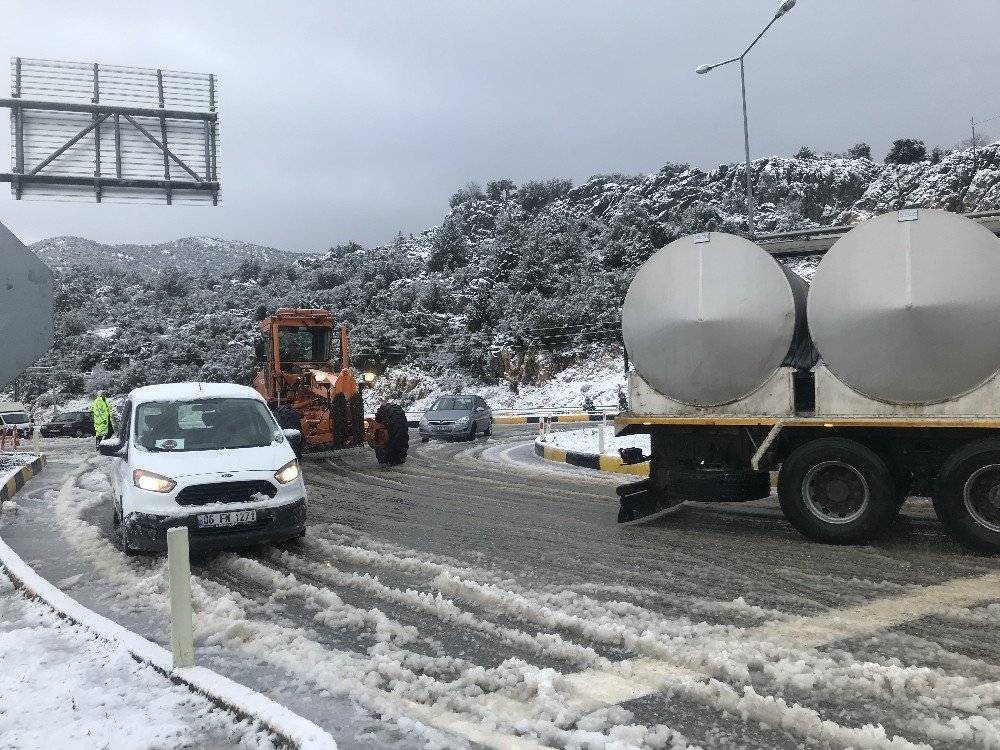 Antalya-Konya bağlantısında hayat normale döndü
