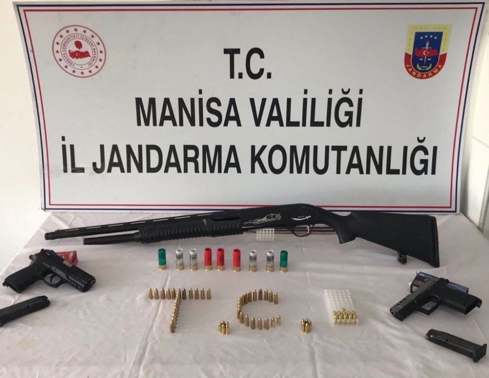 Devriye atan jandarma göçmen kaçakçısına denkgeldi
