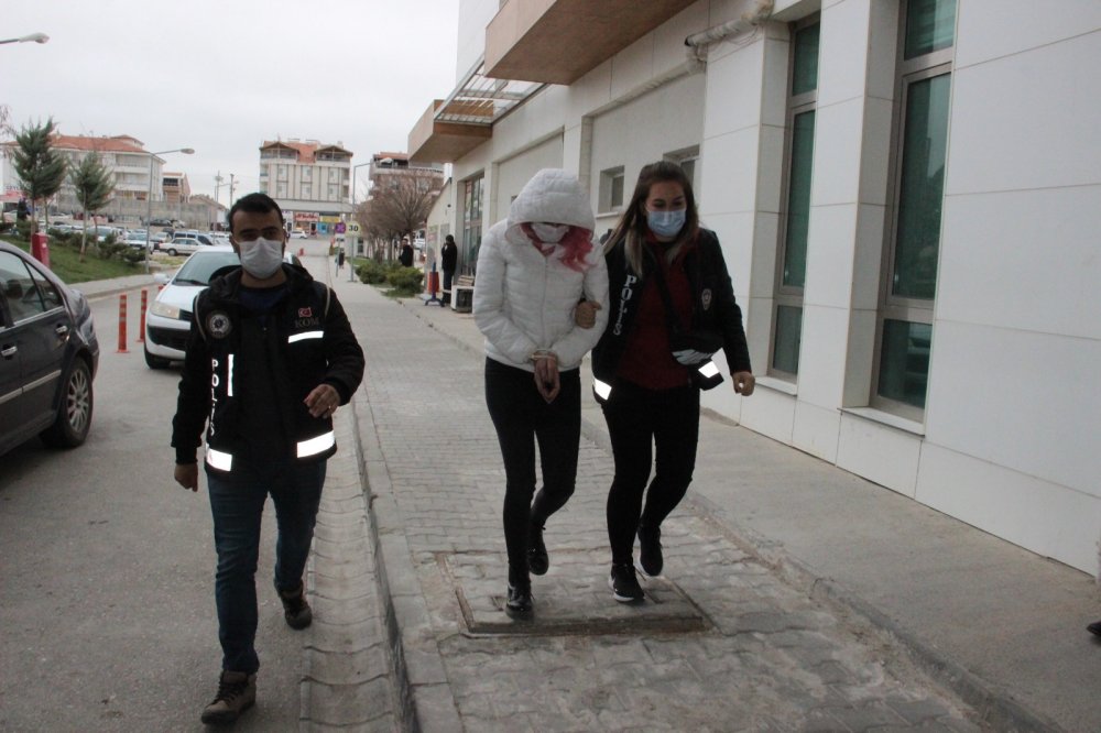 Konya Özel Harekat ekiplerinden zehir tacirlerine operasyon! 5 ilde 34 gözaltı