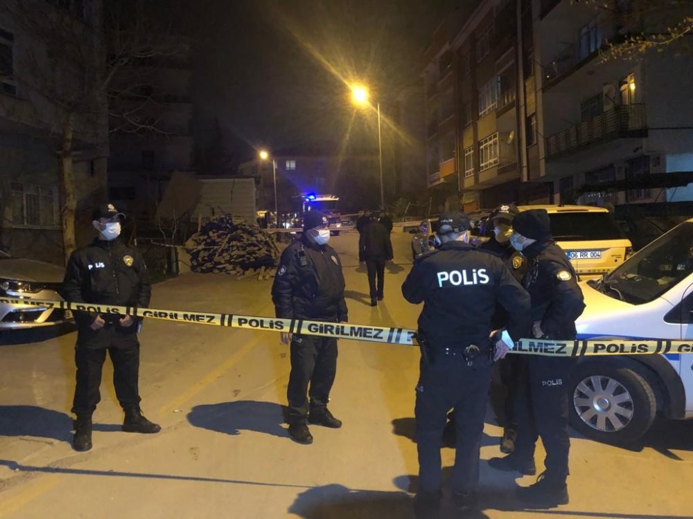 Çökme tehlikesi bulunan apartman tahliye edildi!