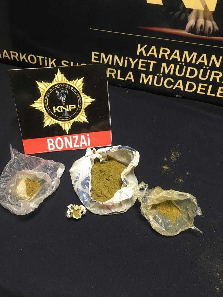 Başka illerden getirdiği uyuşturucuyu Karaman’da satmaya çalışan torbacı yakalandı