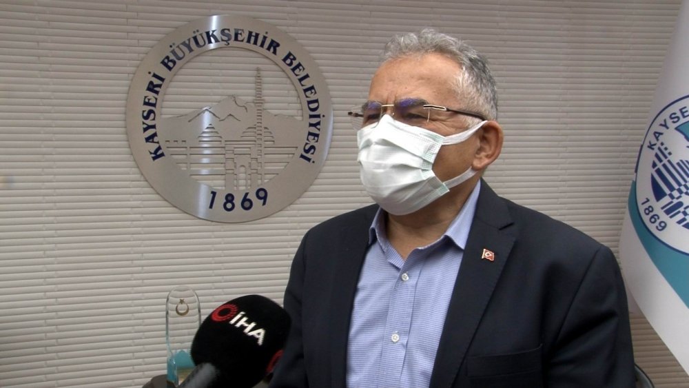 Kovid-19'u yenen başkan yaşadıklarını anlattı! Aşıları olmasaydım..