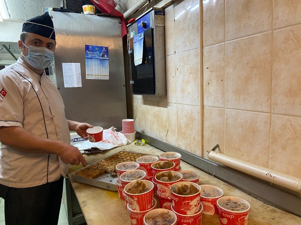 14 yıldır ücretsiz iftar veren lokantanın müşterisi pandemide arttı